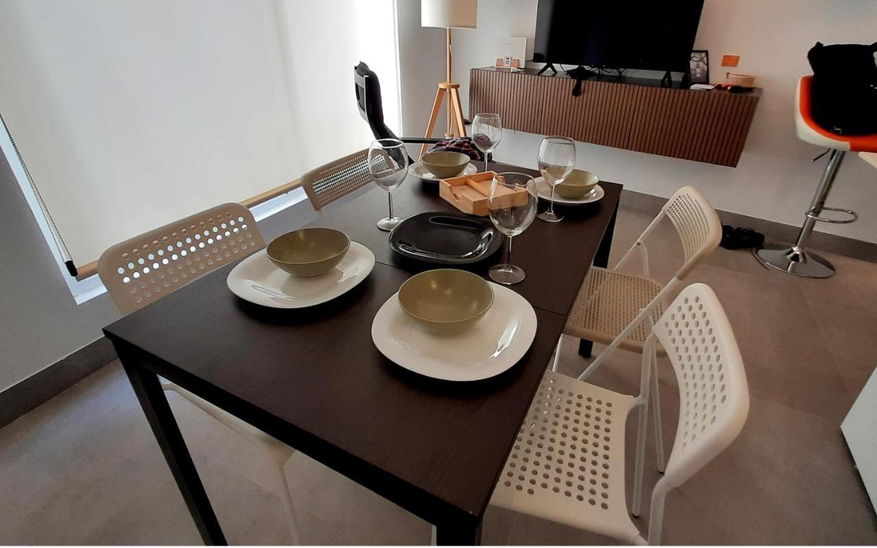 Apartment With Two Suites In The Center Of مالقة المظهر الخارجي الصورة
